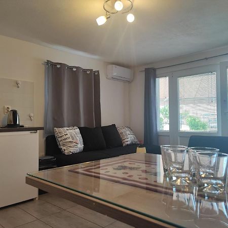 Apartman Luka Apartment Vodice Exterior photo
