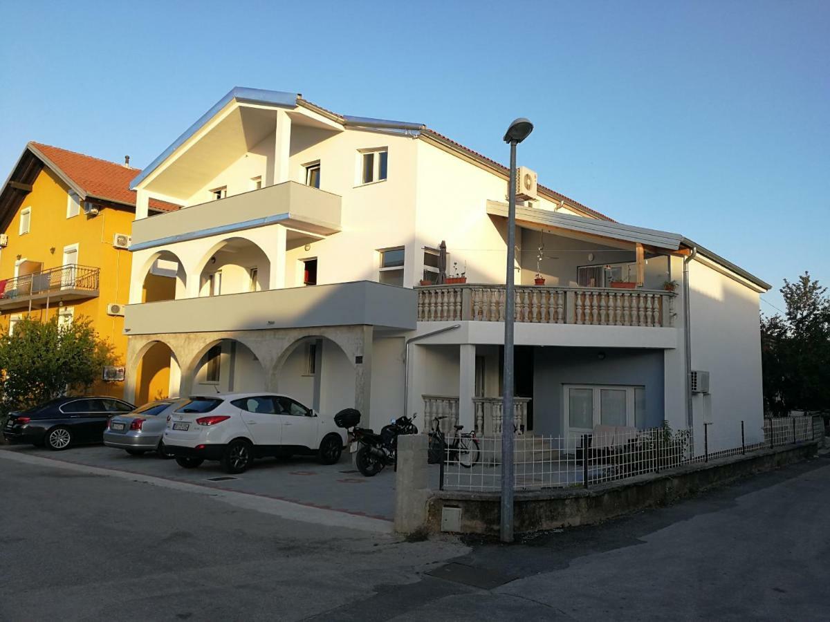 Apartman Luka Apartment Vodice Exterior photo